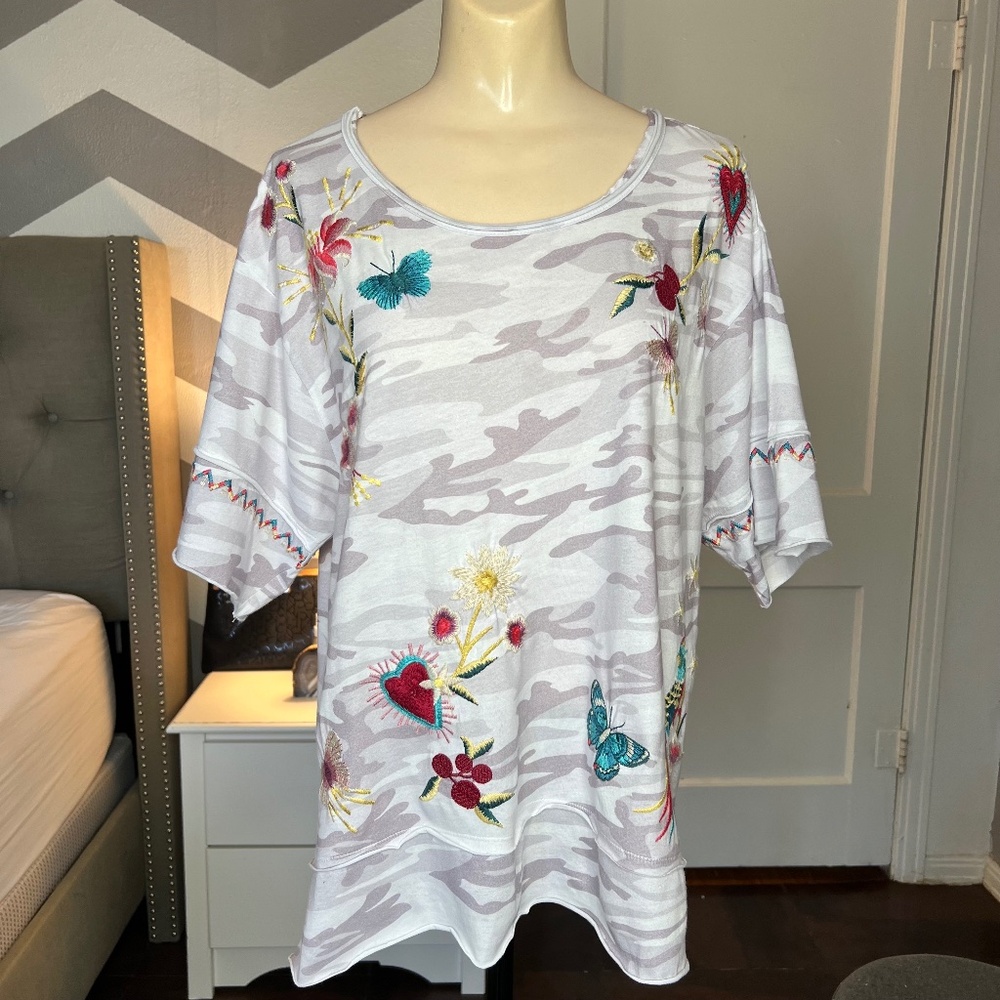 JWLA By Johnny Was Women's Adara Raw Edge Embroidered Tee Blouse - M